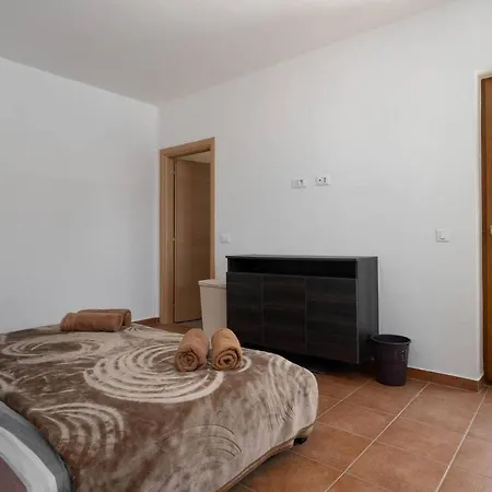 Nidum Holiday home *