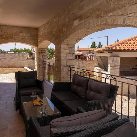 Nidum Holiday home Porec